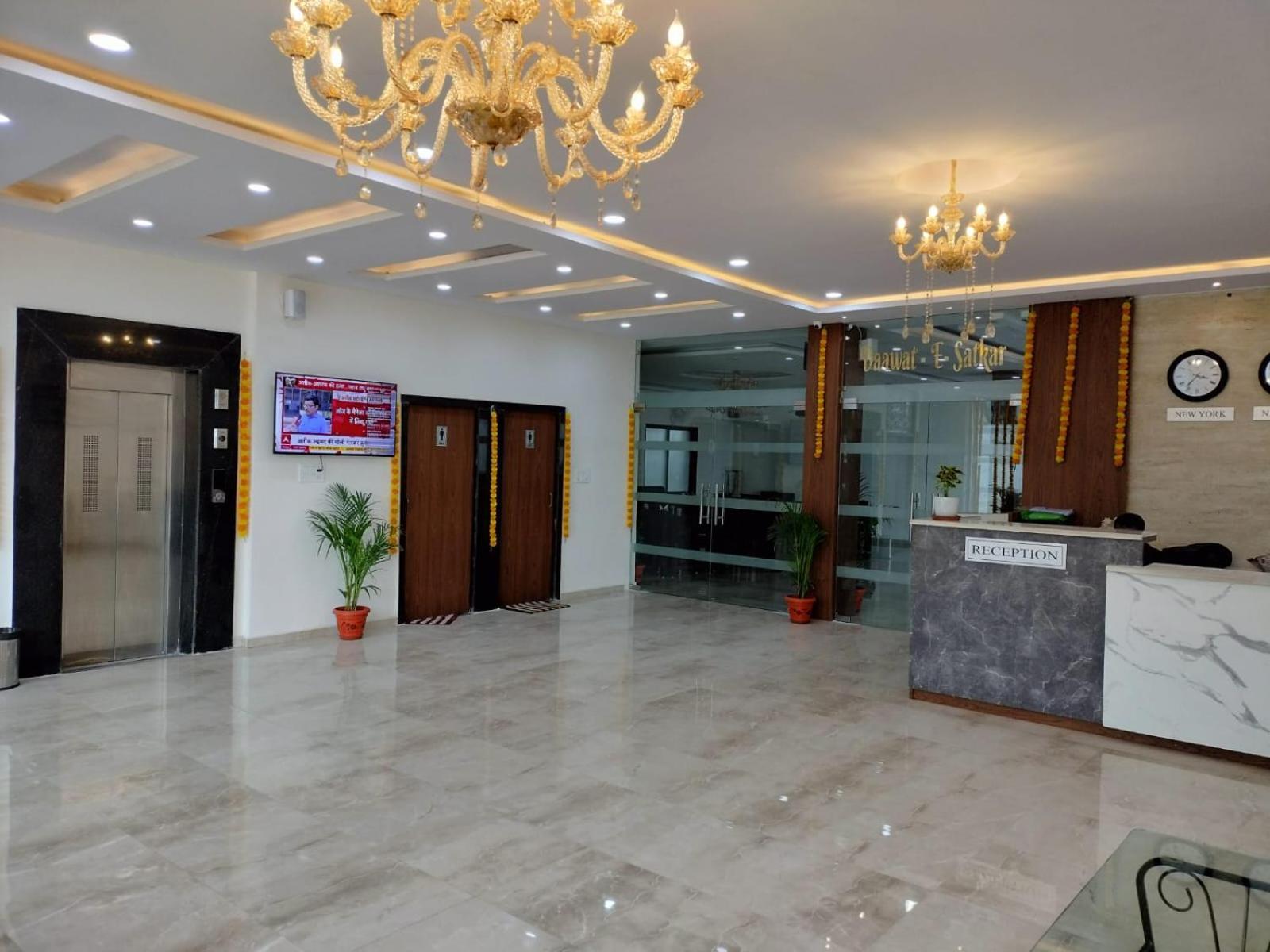 Hotel Satkar International Chhindwāra エクステリア 写真