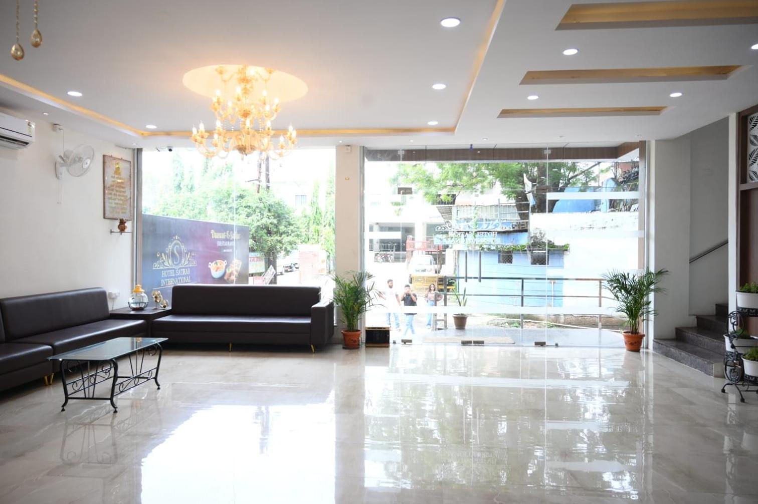 Hotel Satkar International Chhindwāra エクステリア 写真